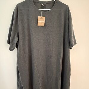 Patagonia Men's Charcoal Short Sleeve Tee